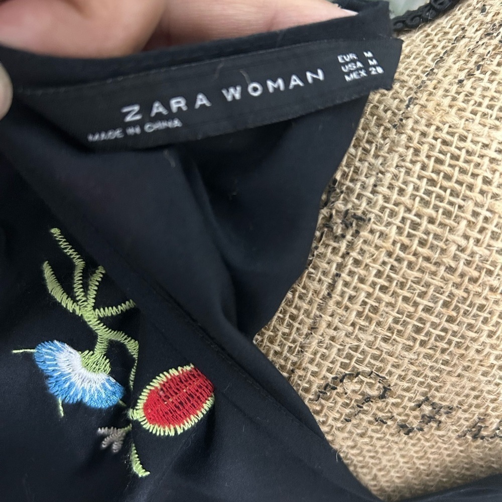ZARA black floral embroidered dress - Picture 6 of 9